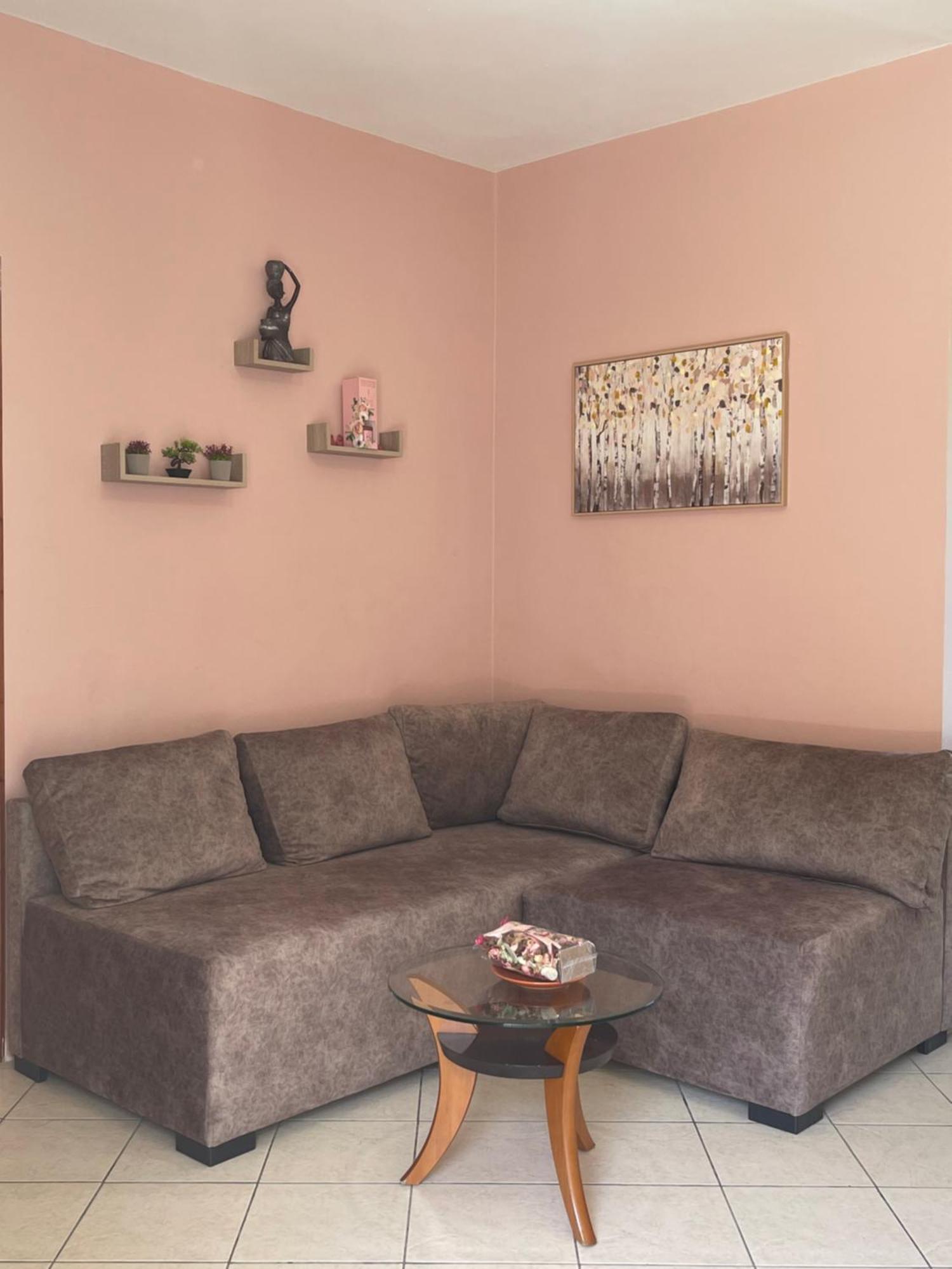 סרנדה Bougainvilla מראה חיצוני תמונה